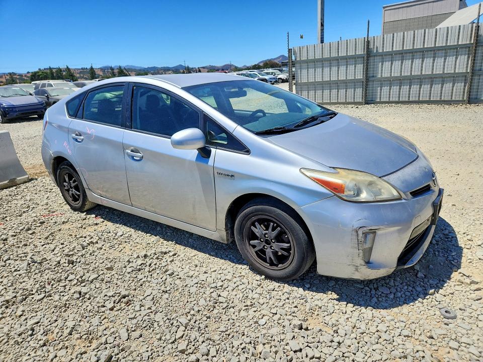 2013 Toyota Prius VIN JTDKN3DU3D0339527 COPART salvage auction — FRONT END, Ca - Salvage Certificate, sold $400 on 2026-07-30 (photo 4)