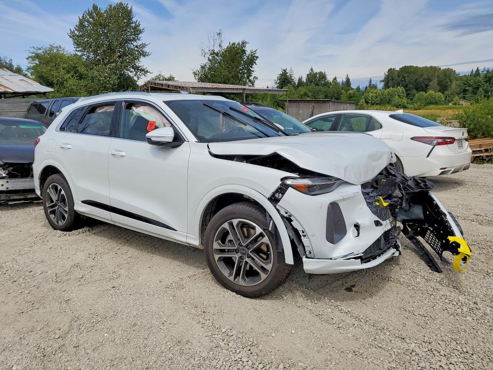 2026 Audi Q5 VIN WA12AAGU9T2019556 COPART salvage auction — FRONT END, AB - BOS - ACTIVE, sold $22,800 on 2026-07-22 (photo 4)