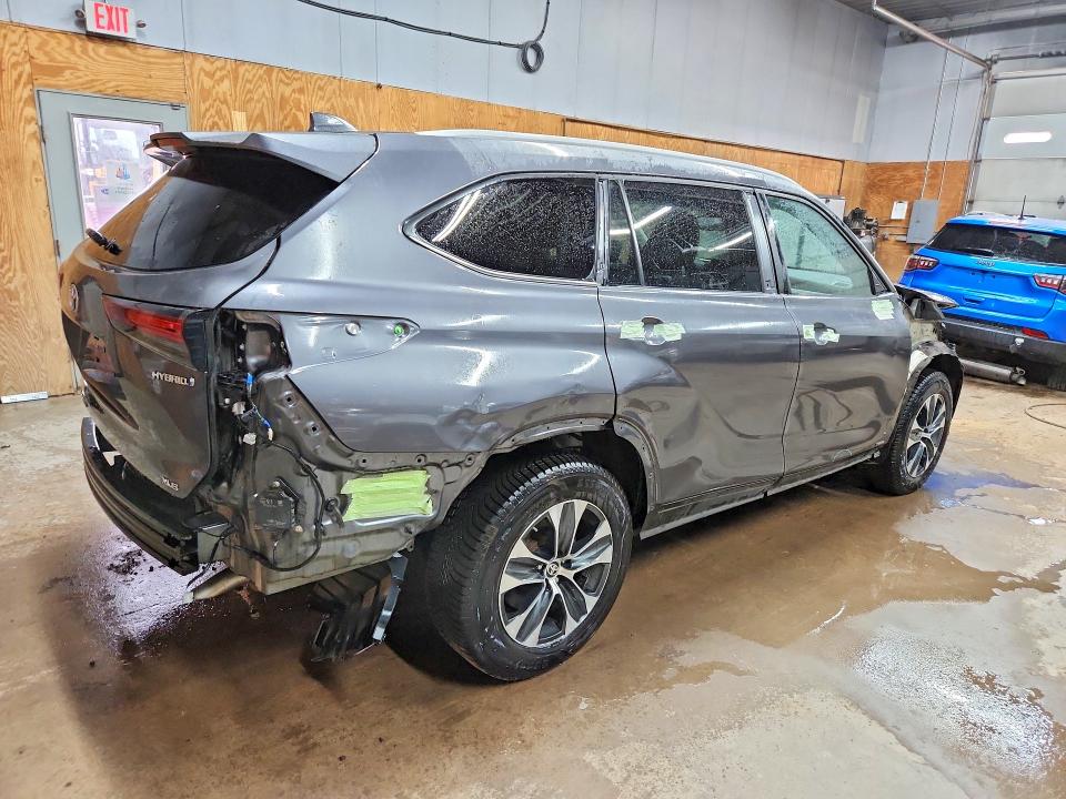 2024 Toyota Highlander hybrid VIN 5TDKBRCH4RS630784 COPART salvage auction — FRONT END, MI - CERTIFICATE OF TITLE, sold $7,100 on 2026-07-28 (photo 3)