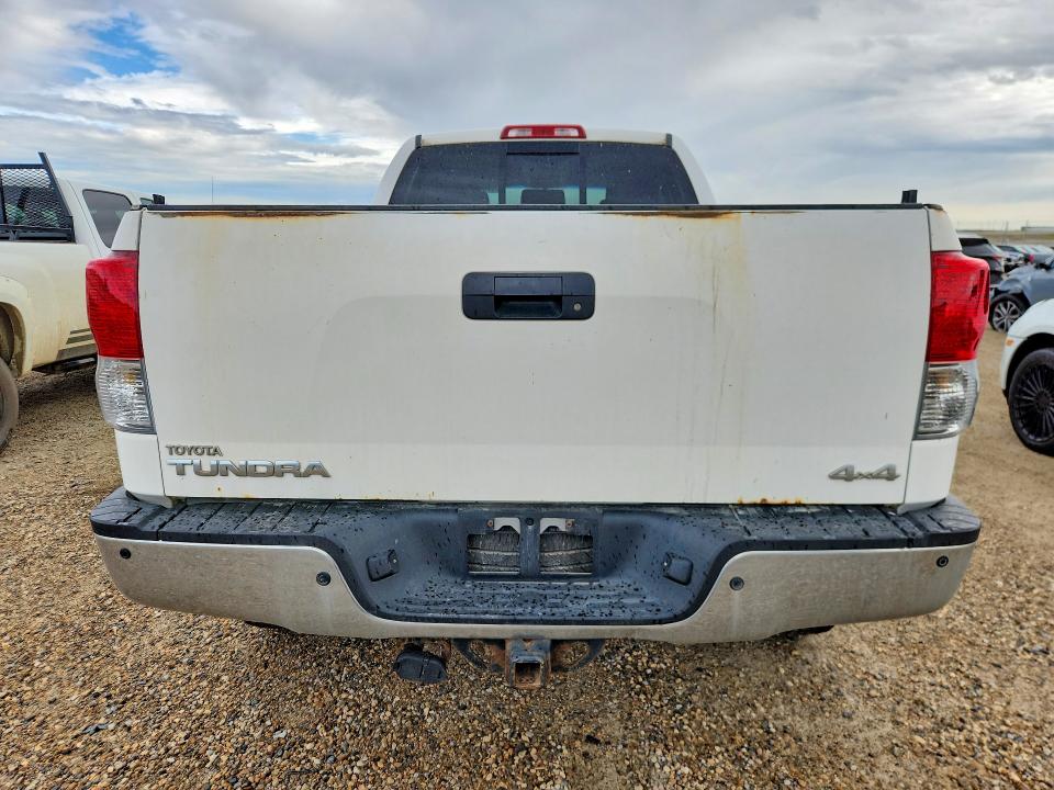 2010 Toyota Tundra VIN 5TFUY5F1XAX133266 COPART salvage auction — SIDE, AB - BOS - SALVAGE, sold $2,850 on 2026-07-09 (photo 6)