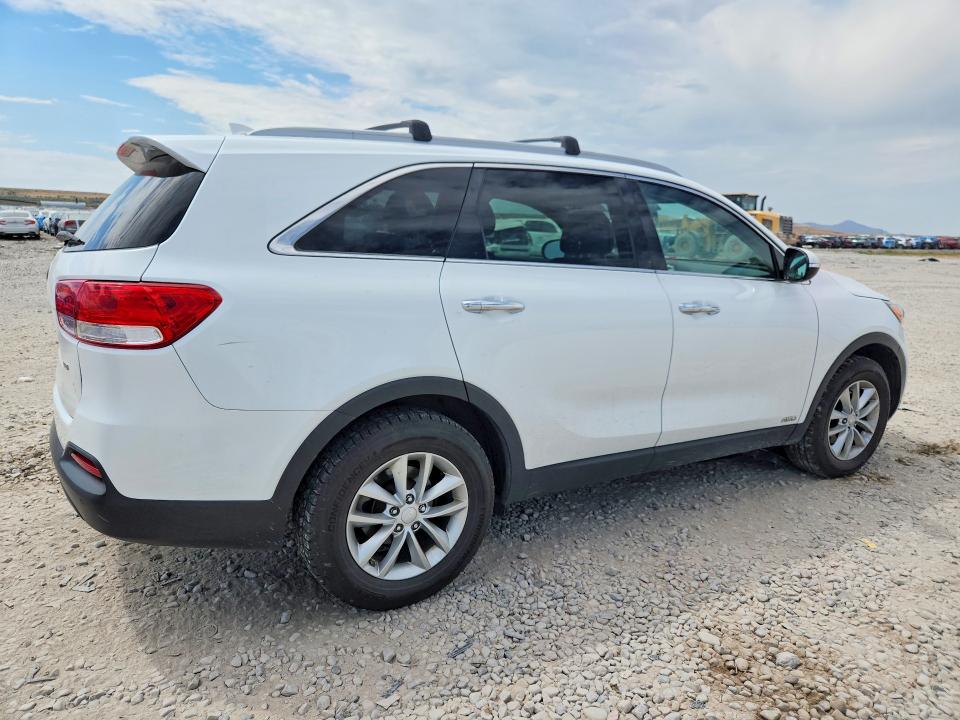 2016 Kia Sorento VIN 5XYPGDA35GG053727 COPART salvage auction — MINOR DENT/SCRATCHES, Ut - Certificate Of Title, sold $900 on 2026-07-31 (photo 3)