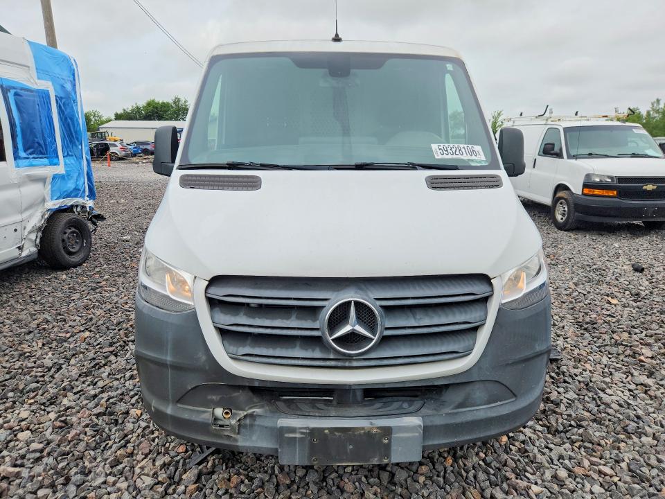 2019 Mercedes-benz Sprinter VIN WD4PF0CD9KP160096 COPART salvage auction — NORMAL WEAR, Il - Certificate Of Title, sold $3,550 on 2026-07-27 (photo 5)