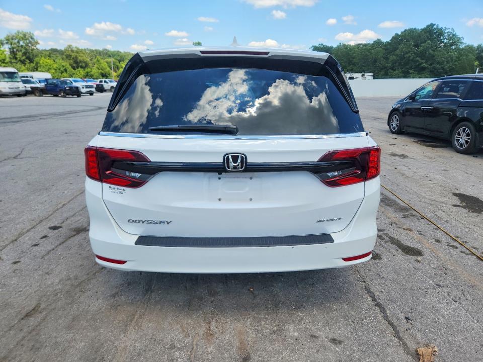 2024 Honda Odyssey VIN 5FNRL6H74RB003050 COPART salvage auction — HAIL, MO - CERTIFICATE OF TITLE, sold $13,700 on 2026-07-29 (photo 6)