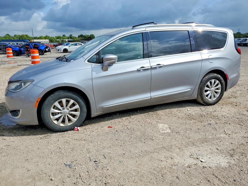 2019 Chrysler Pacifica VIN 2C4RC1BG5KR650773 COPART salvage auction — MECHANICAL, Mi - Certificate Of Title (P), sold $4,150 on 2026-07-28 (photo 1)