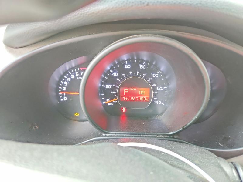 2016 Kia Soul VIN KNDJN2A23G7380728 COPART salvage auction — MINOR DENT/SCRATCHES, VA - CERT OF TITLE - SALVAGE, sold $200 on 2026-07-28 (photo 9)