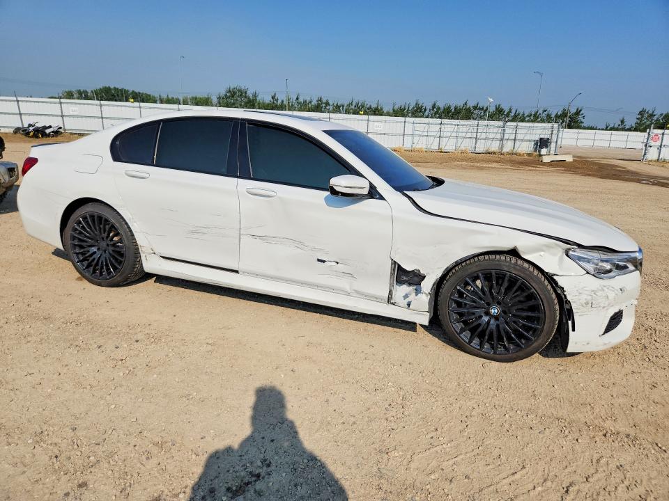 2017 BMW 7er VIN WBA7B0C33HG527139 COPART salvage auction — SIDE, Ab - Bos - Salvage, sold $10,700 on 2026-08-13 (photo 4)