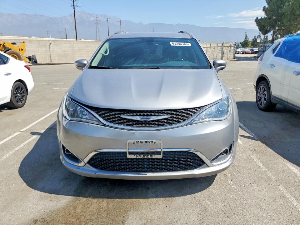 2018 Chrysler Pacifica VIN 2C4RC1BG2JR233691 COPART salvage auction — SIDE, Ca - Cert Of Title-Salvaged, sold $2,150 on 2026-09-08 (photo 5)