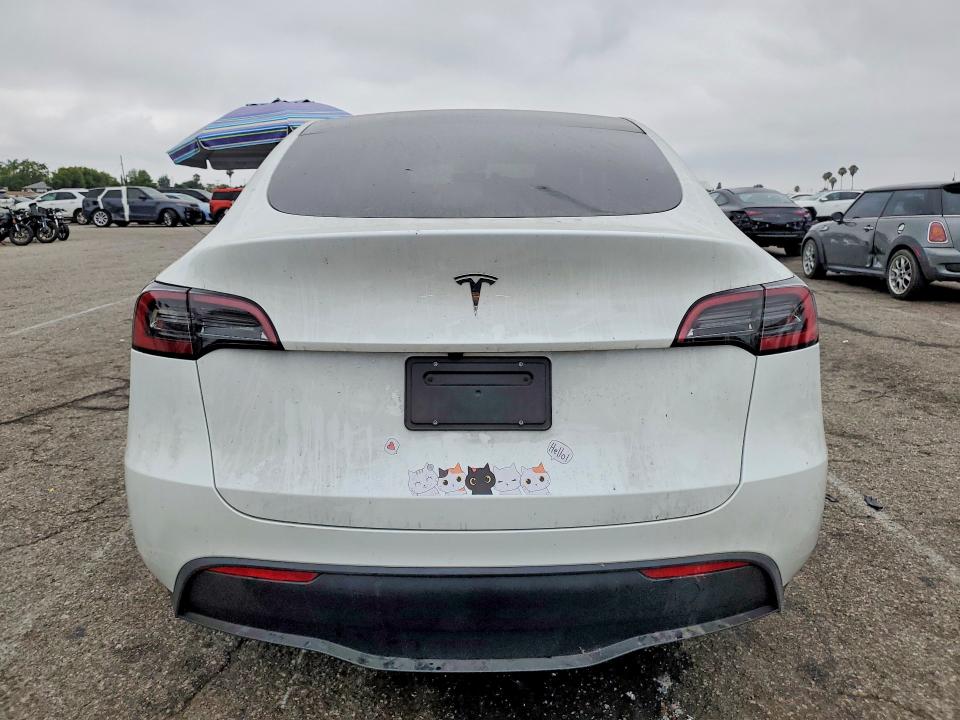 2024 Tesla Model y VIN 7SAYGDED8RF191931 COPART salvage auction — FRONT END, Ca - Salvage Certificate, sold $14,000 on 2026-07-14 (photo 6)