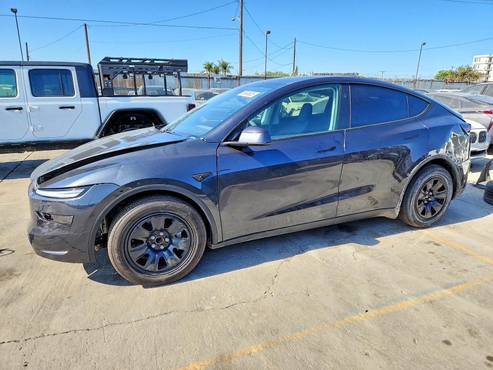 2026 Tesla Model y VIN 7SAYGDED3TA590105 COPART salvage auction — FRONT END, Salvage Title, sold $21,300 on 2026-07-29 (photo 1)