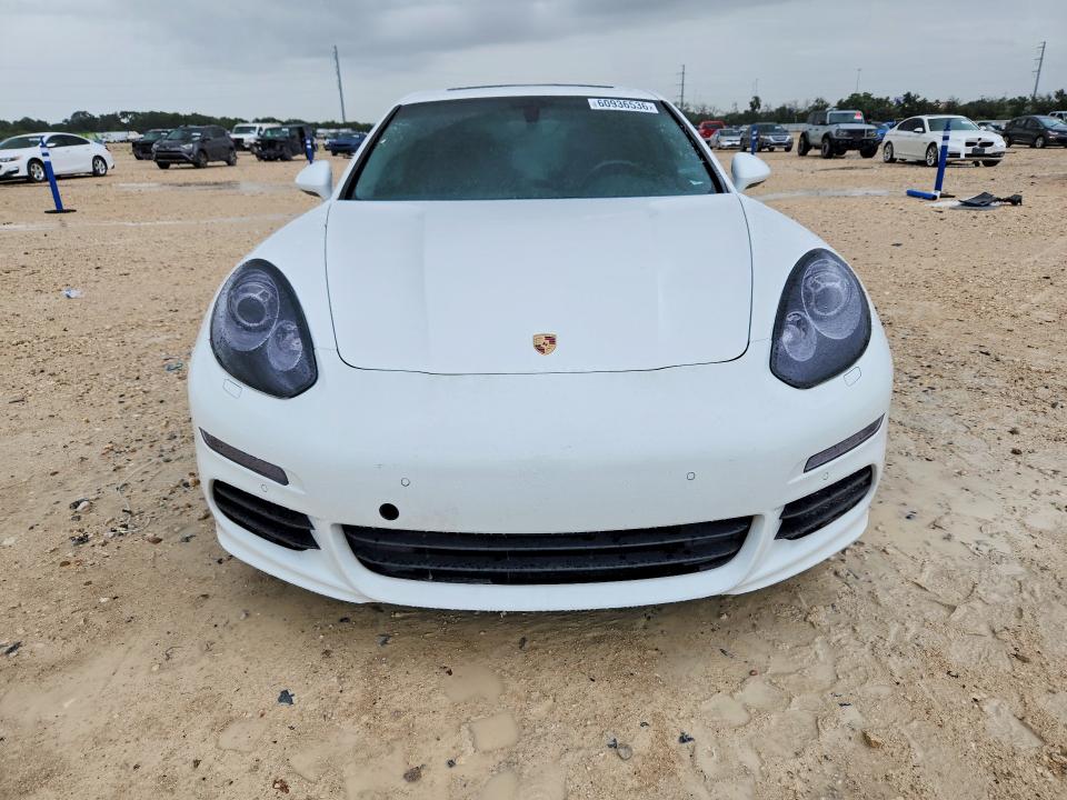 2015 Porsche Panamera VIN WP0AA2A78FL002109 COPART salvage auction — MINOR DENT/SCRATCHES, Tx - Certificate Of Title (P), sold $6,600 on 2026-07-30 (photo 5)