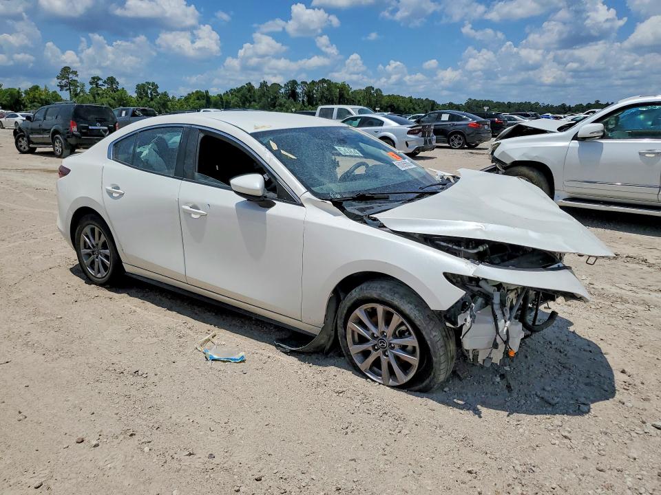 2021 Mazda 3 VIN JM1BPAAL0M1327761 COPART salvage auction — FRONT END, Tx - Salvage Vehicle Title, sold $400 on 2026-07-10 (photo 4)