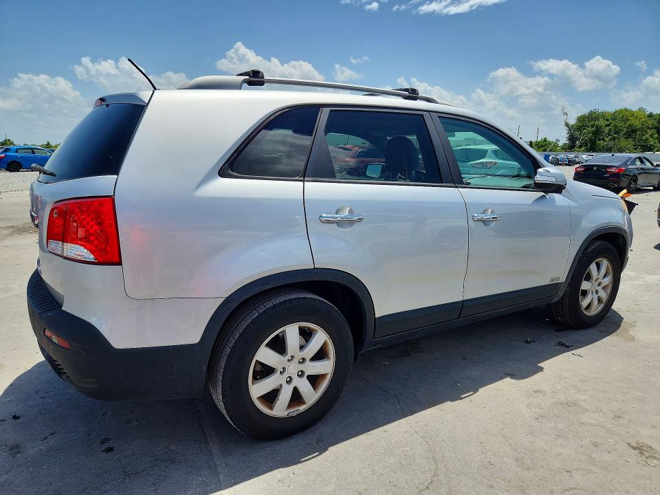 2012 Kia Sorento VIN 5XYKTDA26CG198587 COPART salvage auction — REAR END, FL - CERT OF TITLE SLVG REBUILDABLE, sold $1,650 on 2026-07-22 (photo 3)