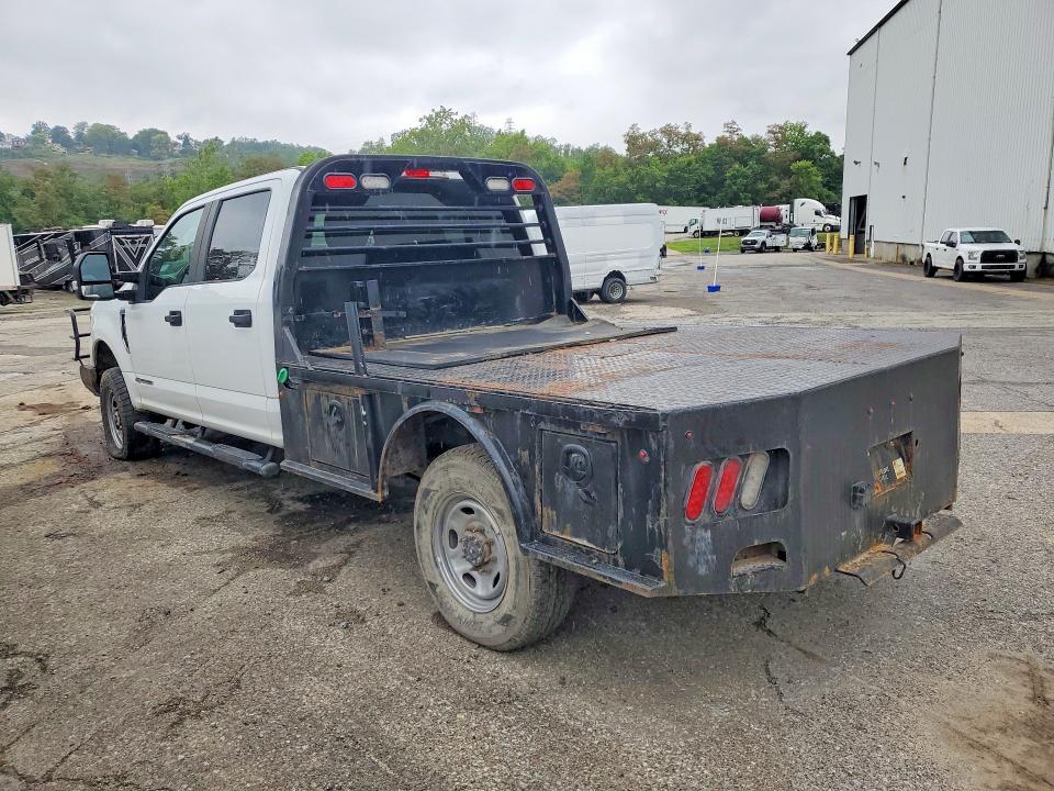 2022 Ford F250 VIN 1FT8W2BT0NED77345 COPART salvage auction — MINOR DENT/SCRATCHES, Tx - Certificate Of Title (P), sold $11,100 on 2026-08-26 (photo 2)