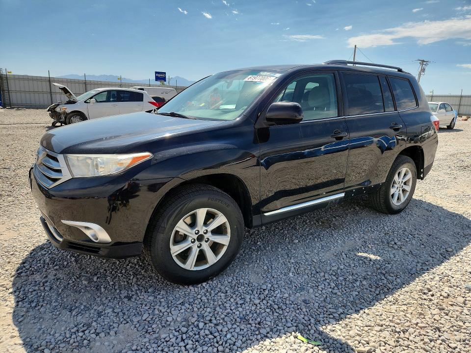 2012 Toyota Highlander VIN 5TDBK3EH4CS112076 COPART salvage auction — MINOR DENT/SCRATCHES, MT - CERTIFICATE OF TITLE, sold $1,950 on 2026-07-31 (photo 1)