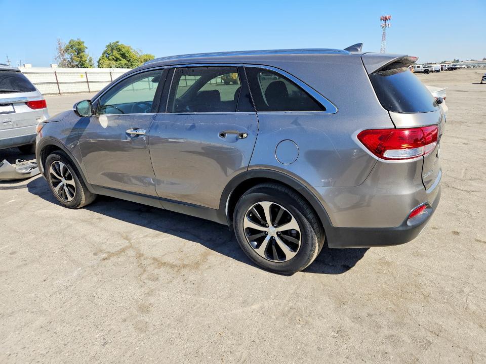 2017 Kia Sorento VIN 5XYPH4A59HG313997 COPART salvage auction — MINOR DENT/SCRATCHES, Ca - Dis/Dlr/Exp Only Clean Title, sold $2,650 on 2026-07-31 (photo 2)