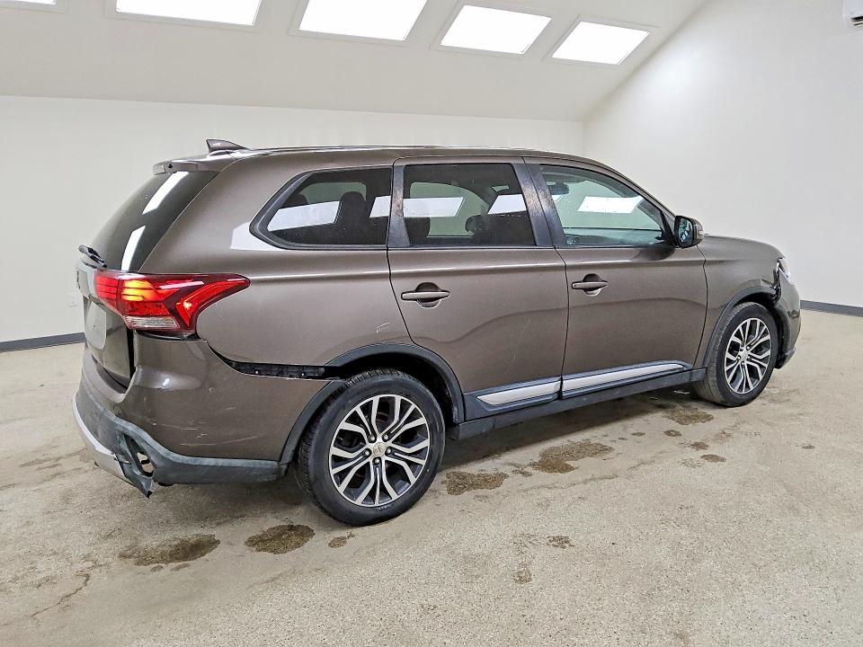 2018 Mitsubishi Outlander VIN JA4AD3A35JZ035031 COPART salvage auction — REAR END, CO - CERTIFICATE OF TITLE, sold $3,200 on 2026-07-23 (photo 3)