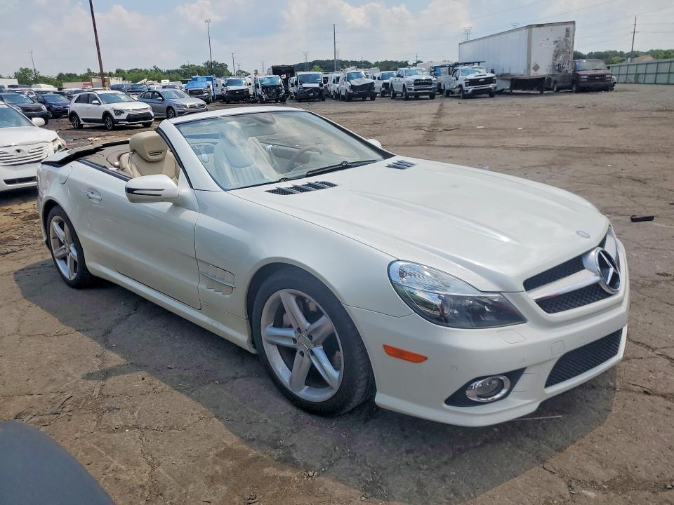 2009 Mercedes-benz Sl-klasse VIN WDBSK71F99F151975 COPART salvage auction — WATER/FLOOD, Oh - Cert Of Title-Salvage Flood, sold $10,600 on 2026-08-11 (photo 4)