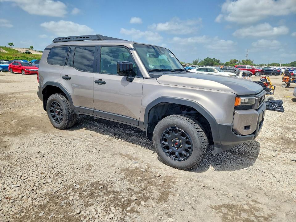 2024 Toyota Land cruiser VIN JTEABFAJXR5007834 COPART salvage auction — MINOR DENT/SCRATCHES, Ny - Mv-907A Salvage Certificate, sold $42,750 on 2026-07-30 (photo 4)