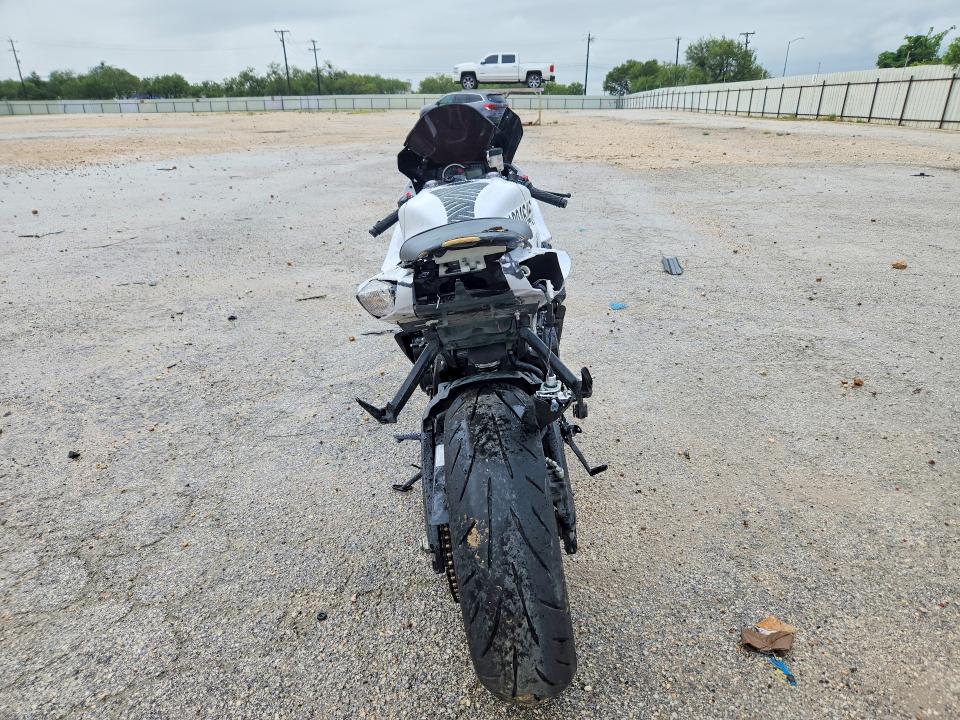 2020 Suzuki VIN JS1GR7MA4L7100575 COPART salvage auction — REAR END, Tx - Salvage Vehicle Title, sold $2,800 on 2026-09-10 (photo 4)