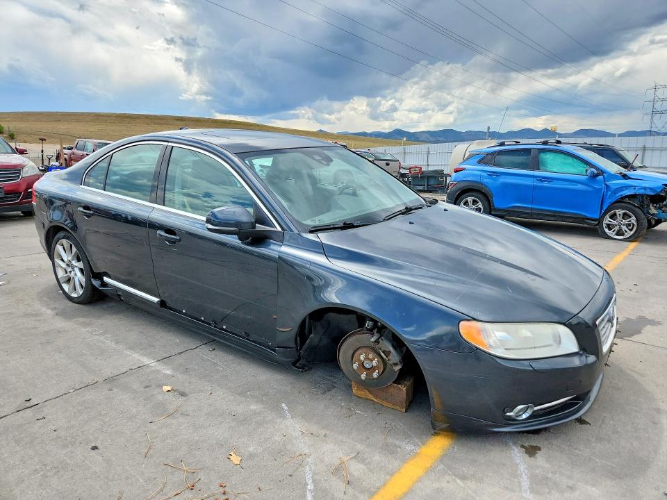 2012 Volvo S80 VIN YV1902AH0C1159410 COPART salvage auction — FRONT END, Co - Salvage Title, sold $875 on 2026-08-12 (photo 4)