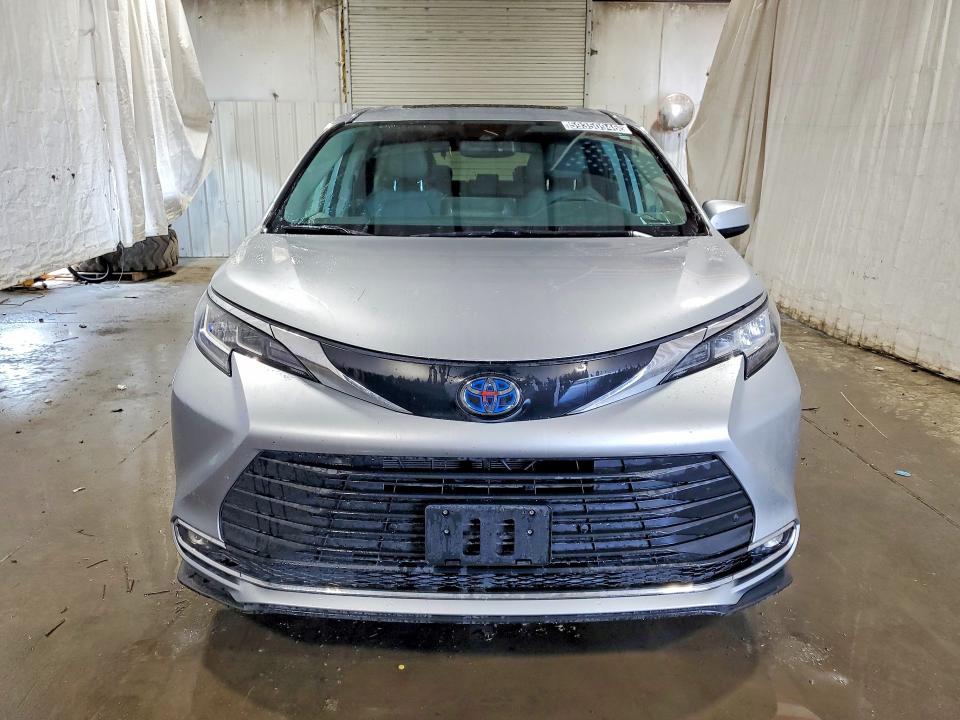 2023 Toyota Sienna VIN 5TDYSKFC8PS099992 COPART salvage auction — SIDE, NY - CERTIFICATE OF TITLE, sold $30,250 on 2026-07-16 (photo 5)