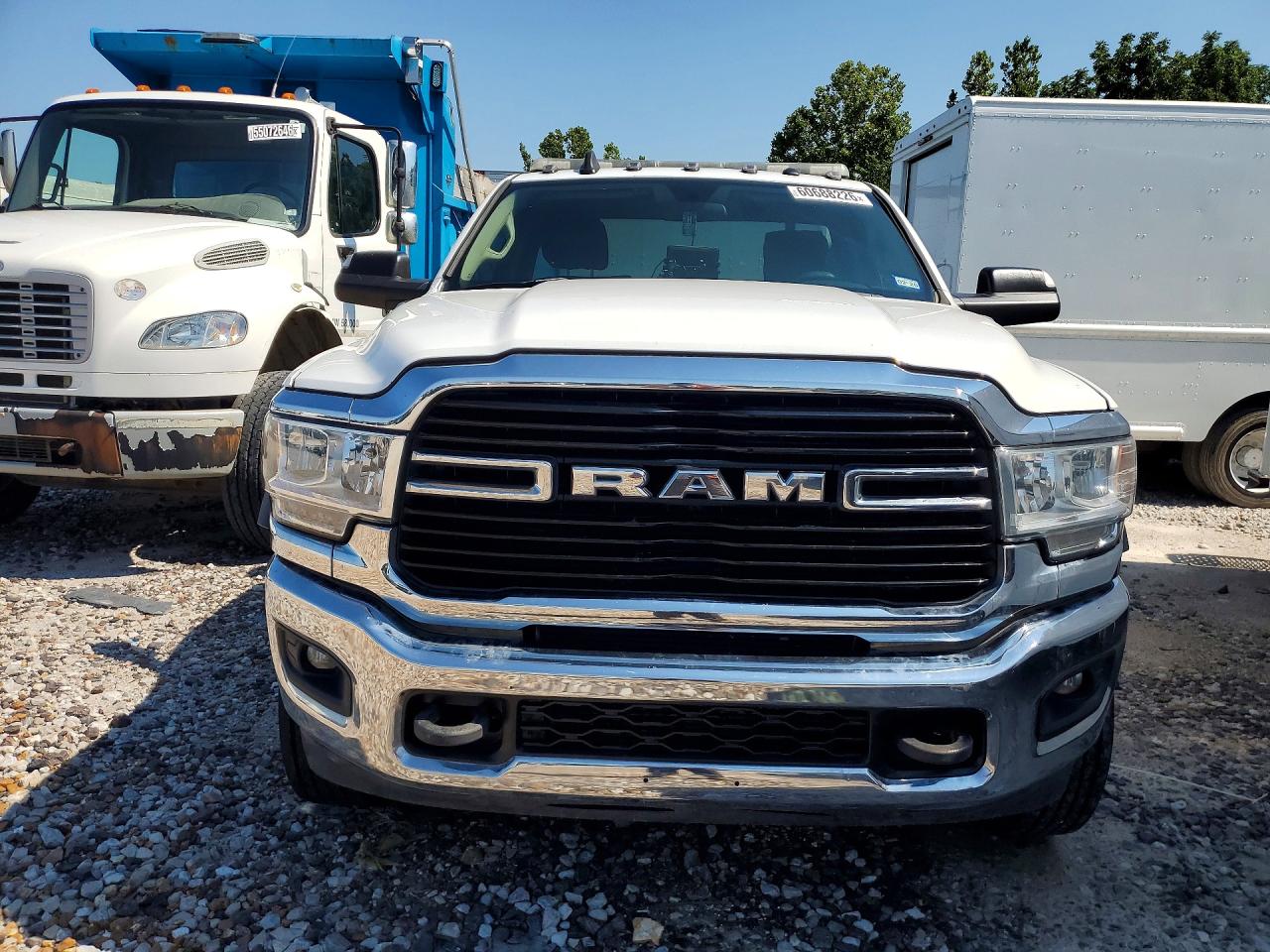 2019 Ram 5500 VIN 3C7WRMDL5KG729530 COPART salvage auction — Rear End, TX - CERTIFICATE OF TITLE (P), sold $18,900 on 2026-08-14 (photo 5)