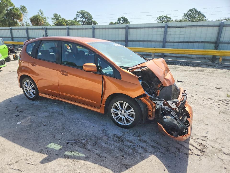 2010 Honda Fit VIN JHMGE8H43AS008975 COPART salvage auction — FRONT END, FL - CERT OF TITLE SLVG REBUILDABLE, sold $100 on 2026-07-29 (photo 4)