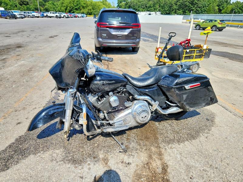 2007 Harley-davidson Flhx VIN 1HD1KB4117Y678862 COPART salvage auction — ROLLOVER, TX - SALVAGE VEHICLE TITLE, sold $950 on 2026-09-16 (photo 3)