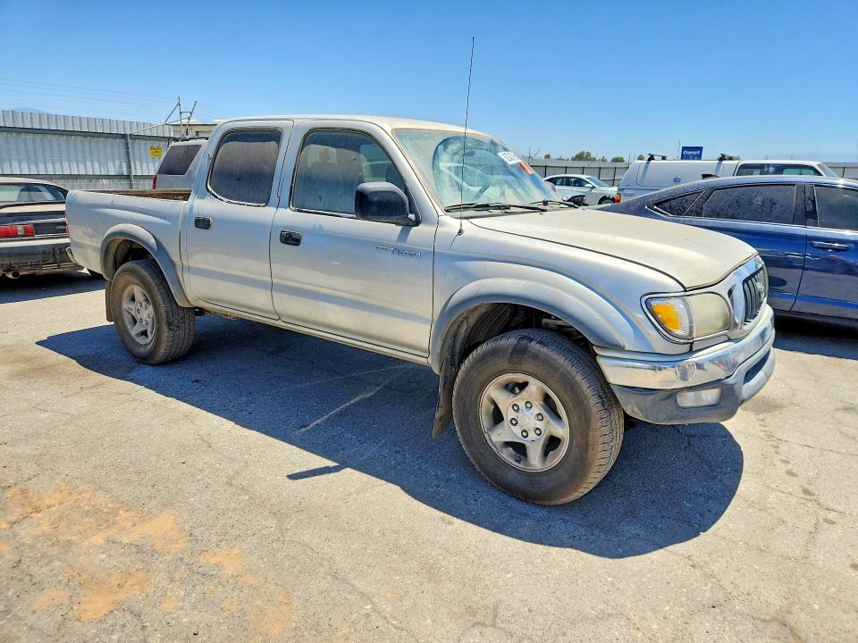 2002 Toyota Tacoma VIN 5TEGN92N52Z132056 COPART salvage auction — MINOR DENT/SCRATCHES, Ca - Lien Papers-Clean Or Ac, sold $3,000 on 2026-07-31 (photo 4)