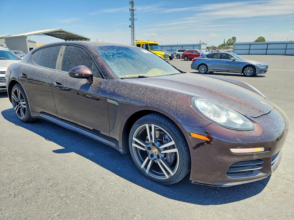2014 Porsche Panamera VIN WP0AA2A76EL014077 COPART salvage auction — MINOR DENT/SCRATCHES, Salvage Title, sold $2,550 on 2026-07-27 (photo 4)