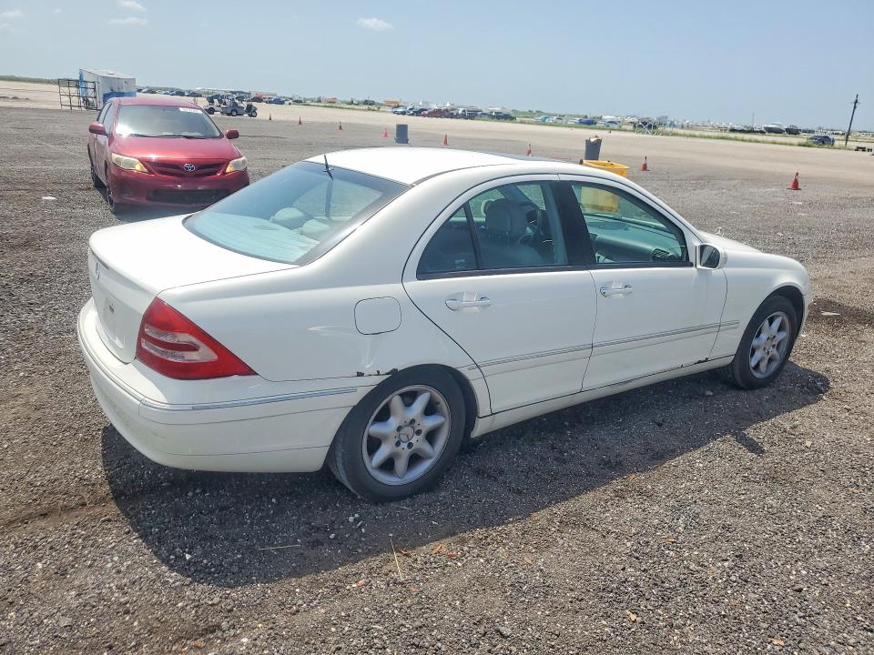 2002 Mercedes-benz C class VIN WDBRF61J92F295131 COPART salvage auction — MINOR DENT/SCRATCHES, Wi - Certificate Of Title, sold $350 on 2026-07-20 (photo 3)