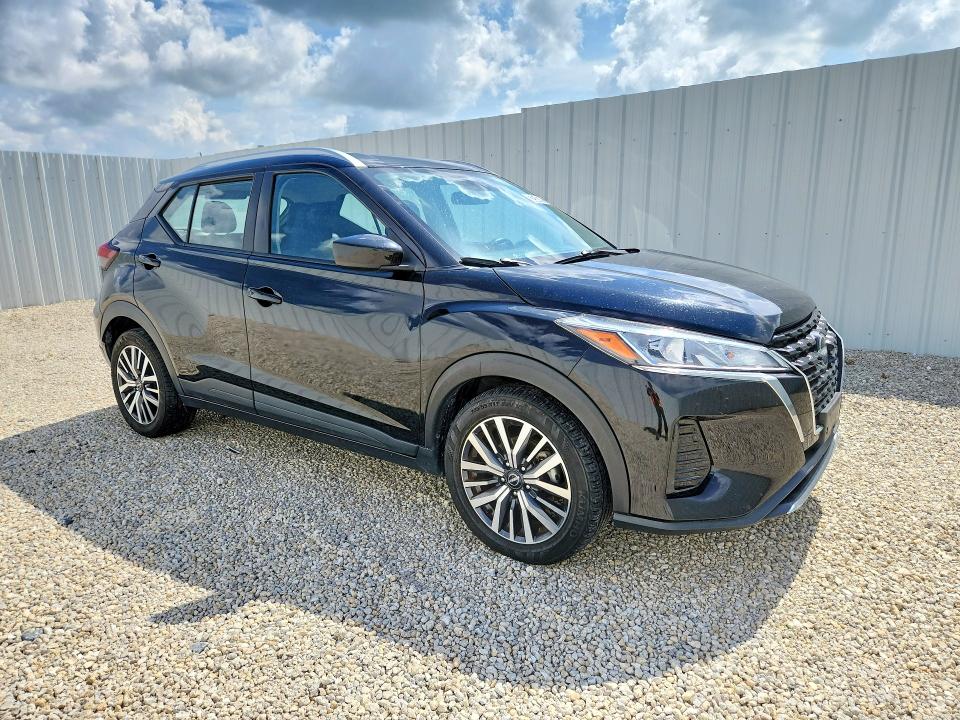 2023 Nissan Kicks VIN 3N1CP5CV9PL514426 COPART salvage auction — SIDE, TX - CERTIFICATE OF TITLE, sold $7,900 on 2026-08-17 (photo 4)