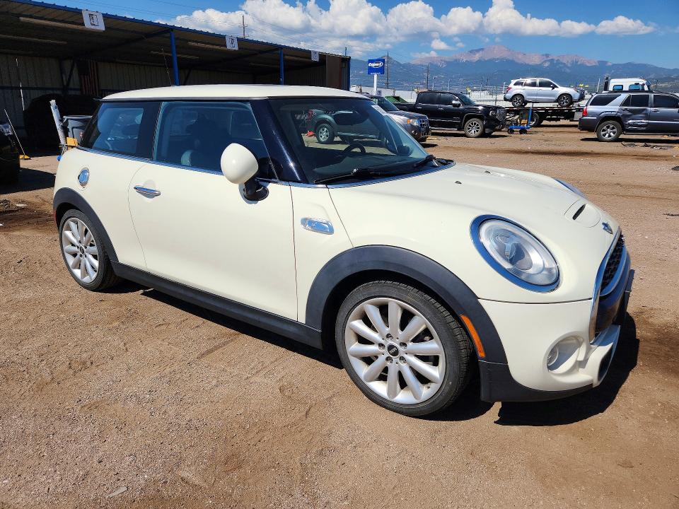 2015 Mini Cooper VIN WMWXP7C51F2A37033 COPART salvage auction — HAIL, Co - Certificate Of Title, sold $5,900 on 2026-08-03 (photo 4)