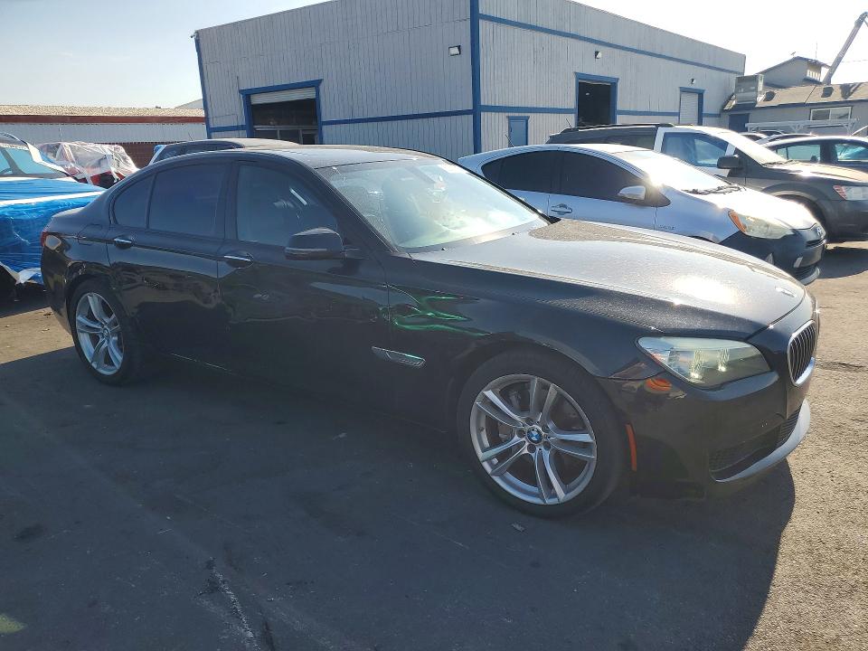 2015 BMW 7er VIN WBAYA6C50FGK16616 COPART salvage auction — SIDE, Ut - Cert Of Title-Rebuilt/Restored, sold $1,600 on 2026-07-27 (photo 4)