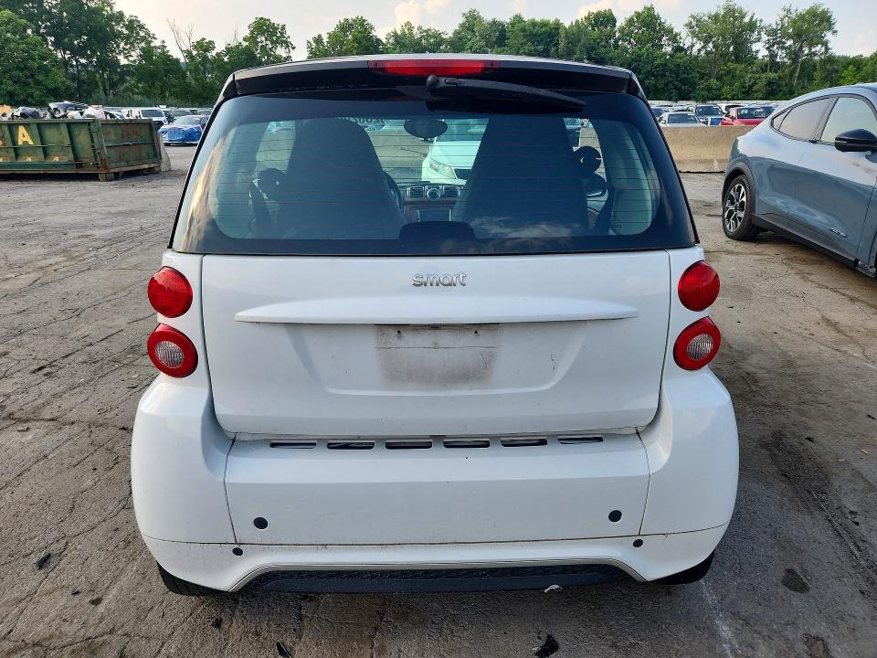 2015 Smart Fortwo VIN WMEEJ3BA9FK806315 COPART salvage auction — MECHANICAL, Nj - Certificate Of Title, sold $350 on 2026-08-03 (photo 6)
