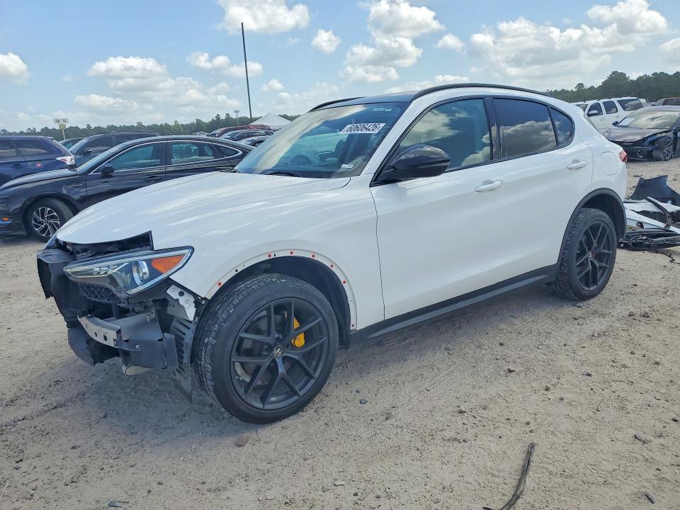 2020 Alfa romeo Stelvio VIN ZASPAJAN7L7C95080 COPART salvage auction — FRONT END, Tx - Salvage Vehicle Title, sold $150 on 2026-10-02 (photo 1)