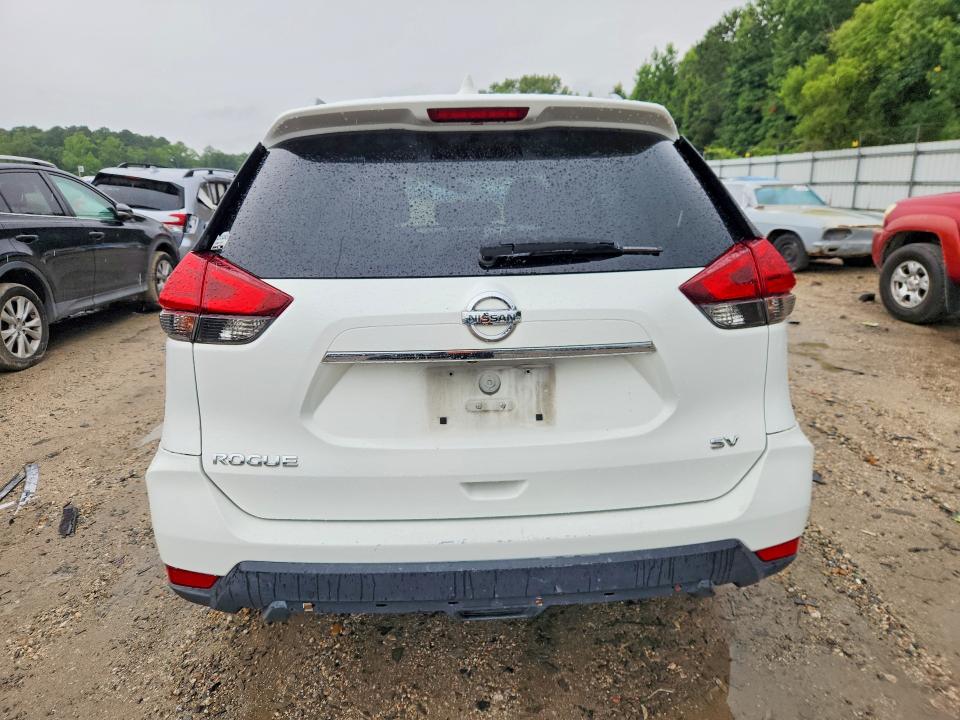 2017 Nissan Rogue VIN KNMAT2MT9HP529655 COPART salvage auction — MINOR DENT/SCRATCHES, Fl - Certificate Of Title, sold $1,300 on 2026-07-14 (photo 6)