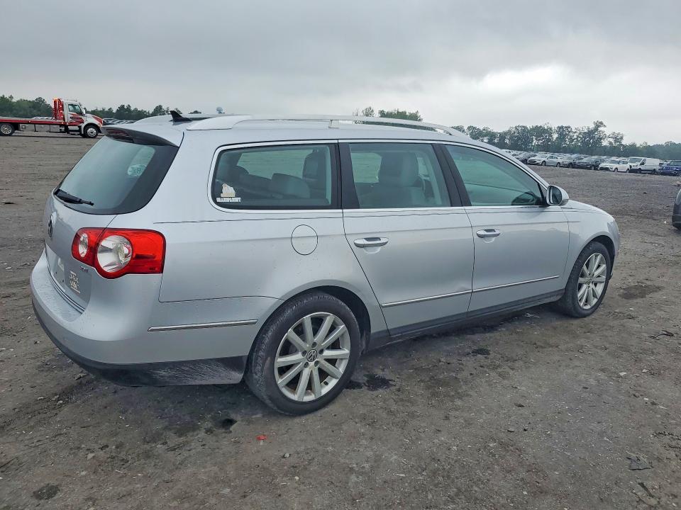 2010 Volkswagen Passat VIN WVWXK7AN2AE148425 COPART salvage auction — MINOR DENT/SCRATCHES, VA - CERTIFICATE OF TITLE, sold $450 on 2026-07-15 (photo 3)