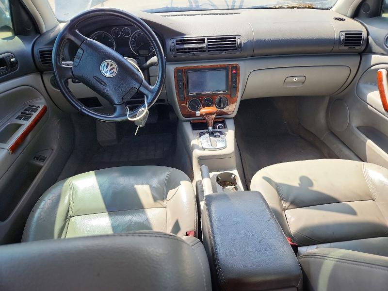 2008 Volkswagen Passat VIN WVWCE63B95E117519 COPART salvage auction — MECHANICAL, Mt - Certificate Of Title, sold $200 on 2026-07-14 (photo 8)