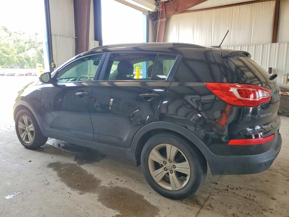 2011 Kia Sportage VIN KNDPBCA2XB7087829 COPART salvage auction — NORMAL WEAR, Pa - Cert Of Title, sold $450 on 2026-07-29 (photo 2)