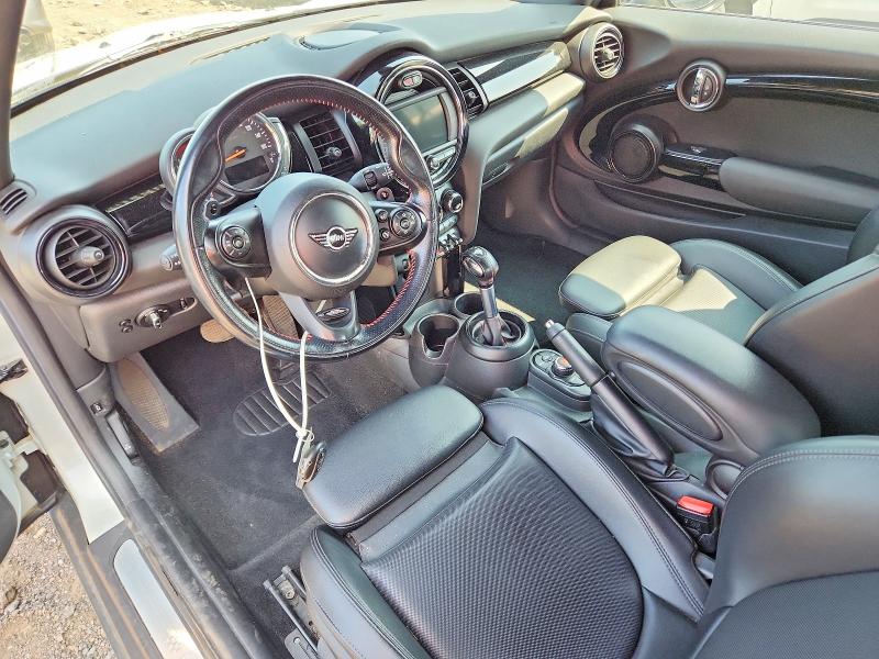 2019 Mini Cooper VIN WMWWG9C50K3E40190 COPART salvage auction — WATER/FLOOD, Ny - Mv907A-Flood Salvage, sold $2,750 on 2026-08-17 (photo 8)