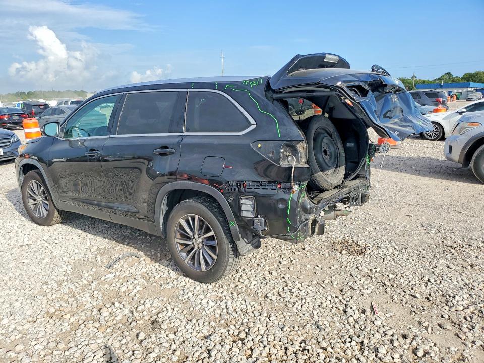 2019 Toyota VIN 5TDKZRFH5KS333844 COPART salvage auction — REAR END, TX - SALVAGE VEHICLE TITLE (P), sold $8,000 on 2026-07-16 (photo 2)