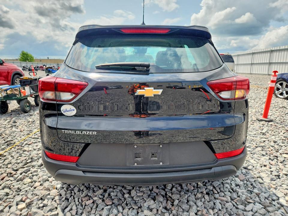 2023 Chevrolet Trailblazer VIN KL79MMS27PB171955 COPART salvage auction — HAIL, Wi - Cert Of Title-Claim Paid, sold $10,000 on 2026-08-31 (photo 6)