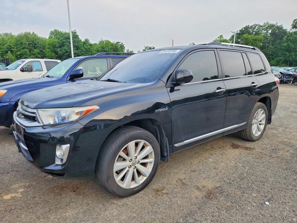 2013 Toyota Highlander VIN JTEDC3EH5D2014247 COPART salvage auction — MINOR DENT/SCRATCHES, Ct - Certificate Of Title, sold $3,850 on 2026-07-31 (photo 1)