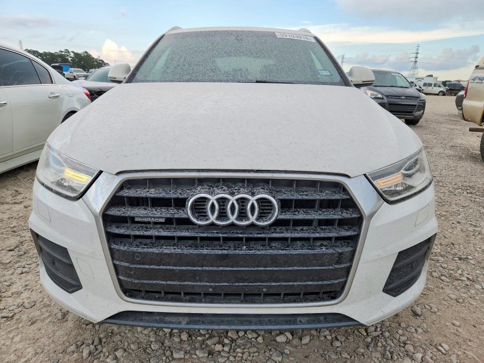 2017 Audi Q3 VIN WA1ECCFS6HR015658 COPART salvage auction — MINOR DENT/SCRATCHES, Tx - Certificate Of Title (P), sold $2,200 on 2026-07-29 (photo 5)