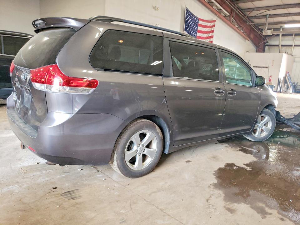 2013 Toyota Sienna VIN 5TDKK3DC5DS366175 COPART salvage auction — FRONT END, Mi - Certificate Of Title, sold $200 on 2026-07-24 (photo 3)