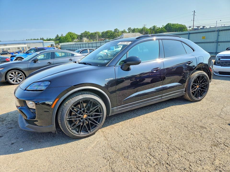2025 Porsche Macan VIN WP1AB2XA5SL154340 — COPART salvage auction photo