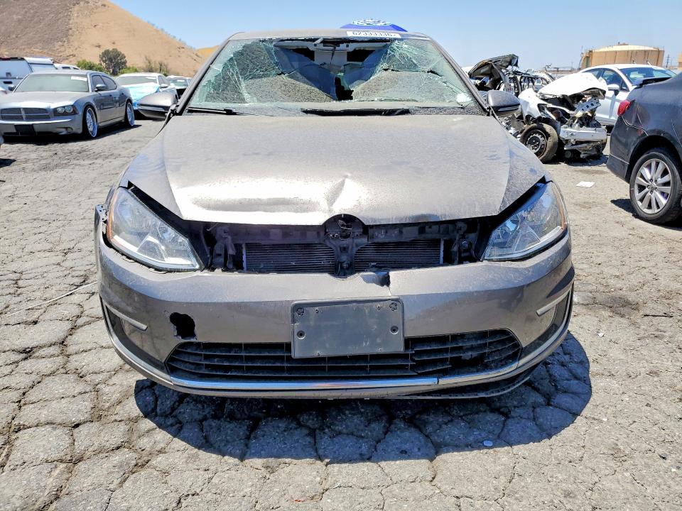 2016 Volkswagen E-golf VIN WVWKP7AUXGW911698 COPART salvage auction — FRONT END, Ca - Dis/Dlr/Exp Only Clean Title, sold $1,650 on 2026-08-10 (photo 5)