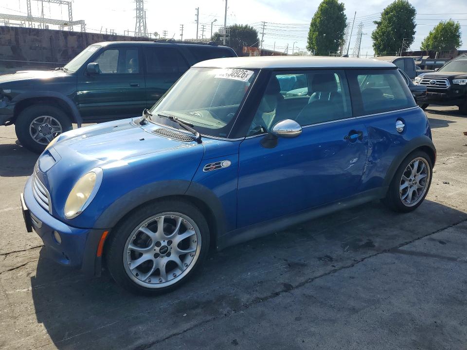 2005 Mini Cooper VIN WMWRE33555TG97253 COPART salvage auction — SIDE, CA - SALVAGE CERTIFICATE, sold $725 on 2026-08-05 (photo 1)