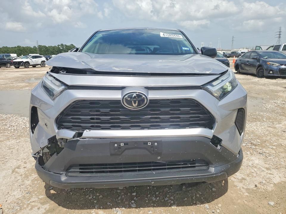 2025 Toyota Rav 4 VIN JTMH1RFV4SD131516 COPART salvage auction — FRONT END, Tx - Salvage Vehicle Title, sold $13,400 on 2026-07-21 (photo 5)